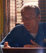 ROSWELL_-_E1X03_MONSTERS_388.jpg