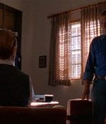 ROSWELL_-_E1X03_MONSTERS_469.jpg