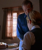 ROSWELL_-_E1X03_MONSTERS_485.jpg