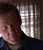 ROSWELL_-_E1X03_MONSTERS_501.jpg