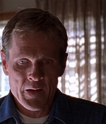 ROSWELL_-_E1X03_MONSTERS_512.jpg