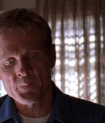 ROSWELL_-_E1X03_MONSTERS_525.jpg