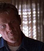 ROSWELL_-_E1X03_MONSTERS_526.jpg