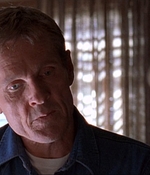 ROSWELL_-_E1X03_MONSTERS_539.jpg