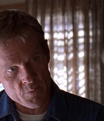 ROSWELL_-_E1X03_MONSTERS_549.jpg