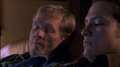 ROSWELL_-_E1X04_LEAVING_NORMAL_093.jpg