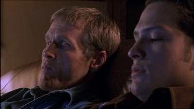 ROSWELL_-_E1X04_LEAVING_NORMAL_102.jpg