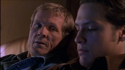 ROSWELL_-_E1X04_LEAVING_NORMAL_123.jpg