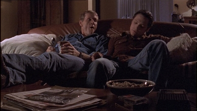 ROSWELL_-_E1X04_LEAVING_NORMAL_153.jpg