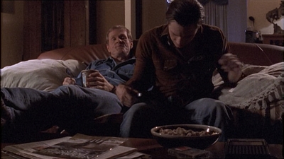 ROSWELL_-_E1X04_LEAVING_NORMAL_157.jpg