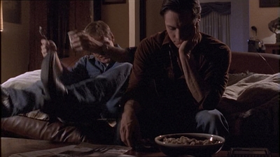 ROSWELL_-_E1X04_LEAVING_NORMAL_167.jpg