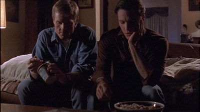 ROSWELL_-_E1X04_LEAVING_NORMAL_178.jpg