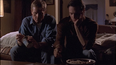 ROSWELL_-_E1X04_LEAVING_NORMAL_183.jpg