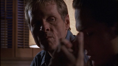ROSWELL_-_E1X04_LEAVING_NORMAL_208.jpg