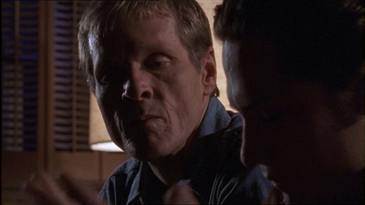 ROSWELL_-_E1X04_LEAVING_NORMAL_209.jpg