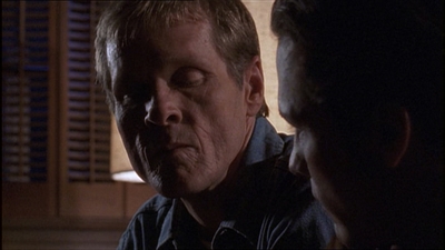 ROSWELL_-_E1X04_LEAVING_NORMAL_214.jpg