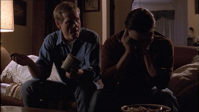 ROSWELL_-_E1X04_LEAVING_NORMAL_233.jpg
