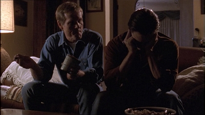 ROSWELL_-_E1X04_LEAVING_NORMAL_234.jpg