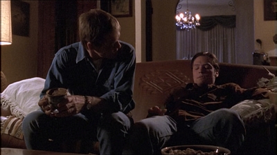 ROSWELL_-_E1X04_LEAVING_NORMAL_244.jpg