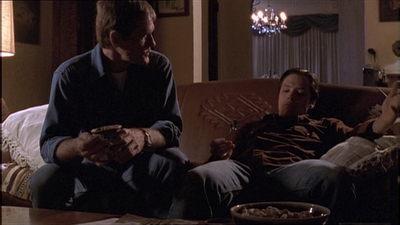 ROSWELL_-_E1X04_LEAVING_NORMAL_255.jpg