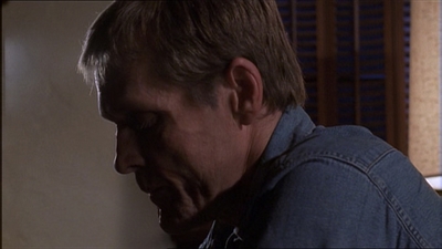 ROSWELL_-_E1X04_LEAVING_NORMAL_269.jpg
