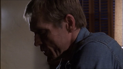 ROSWELL_-_E1X04_LEAVING_NORMAL_272.jpg