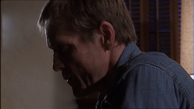 ROSWELL_-_E1X04_LEAVING_NORMAL_274.jpg