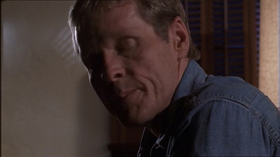 ROSWELL_-_E1X04_LEAVING_NORMAL_277.jpg