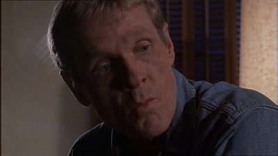 ROSWELL_-_E1X04_LEAVING_NORMAL_282.jpg