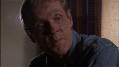 ROSWELL_-_E1X04_LEAVING_NORMAL_288.jpg
