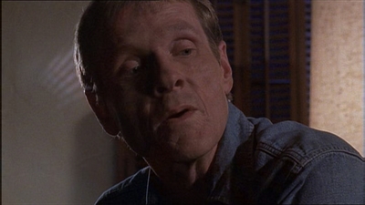 ROSWELL_-_E1X04_LEAVING_NORMAL_289.jpg