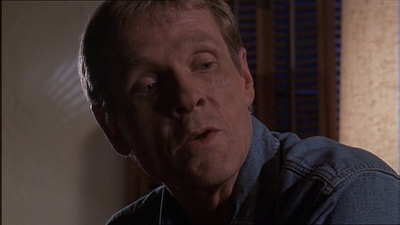 ROSWELL_-_E1X04_LEAVING_NORMAL_292.jpg