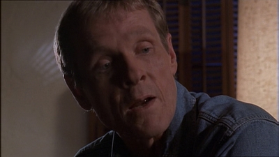 ROSWELL_-_E1X04_LEAVING_NORMAL_294.jpg