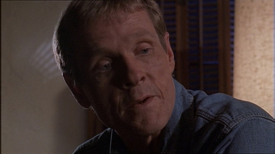 ROSWELL_-_E1X04_LEAVING_NORMAL_295.jpg