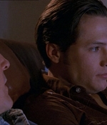 ROSWELL_-_E1X04_LEAVING_NORMAL_066.jpg