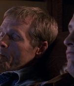 ROSWELL_-_E1X04_LEAVING_NORMAL_094.jpg