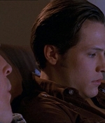 ROSWELL_-_E1X04_LEAVING_NORMAL_105.jpg