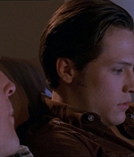 ROSWELL_-_E1X04_LEAVING_NORMAL_106.jpg