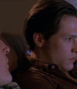 ROSWELL_-_E1X04_LEAVING_NORMAL_109.jpg