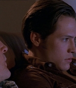 ROSWELL_-_E1X04_LEAVING_NORMAL_113.jpg