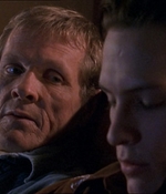 ROSWELL_-_E1X04_LEAVING_NORMAL_126.jpg