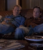 ROSWELL_-_E1X04_LEAVING_NORMAL_128.jpg