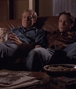 ROSWELL_-_E1X04_LEAVING_NORMAL_143.jpg