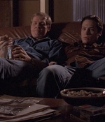 ROSWELL_-_E1X04_LEAVING_NORMAL_145.jpg