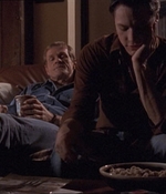 ROSWELL_-_E1X04_LEAVING_NORMAL_163.jpg
