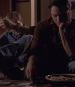 ROSWELL_-_E1X04_LEAVING_NORMAL_167.jpg