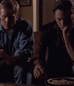 ROSWELL_-_E1X04_LEAVING_NORMAL_175.jpg