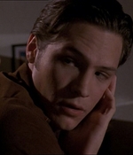 ROSWELL_-_E1X04_LEAVING_NORMAL_191.jpg