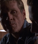ROSWELL_-_E1X04_LEAVING_NORMAL_203.jpg