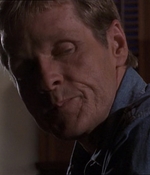 ROSWELL_-_E1X04_LEAVING_NORMAL_278.jpg